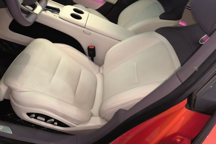 Used Avatr 06 2025 Pro Range-Extended Edition Left Front Seat