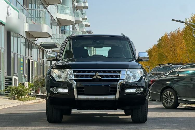 Used Mitsubishi Pajero (Import) 2016 3.0L Automatic Prestige Version China IV Standard
