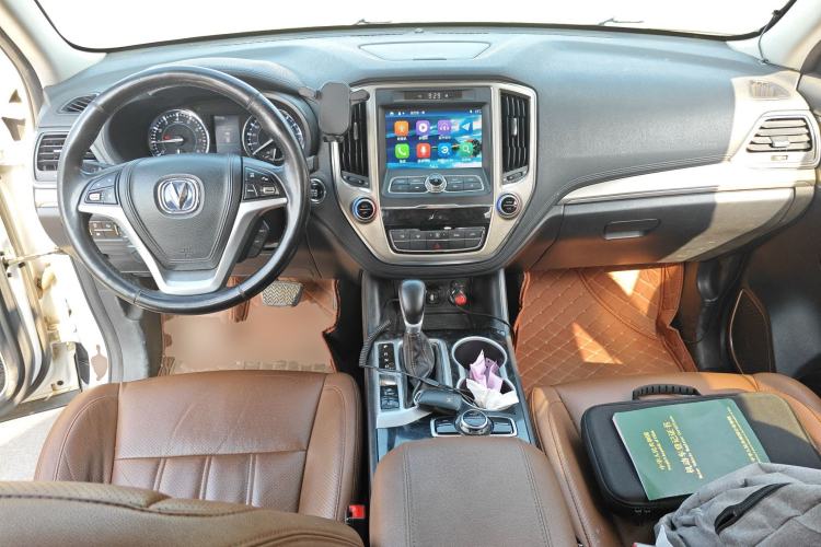 Used Changan CS95 2017 2.0T Two-Wheel Drive Zhiyuan Edition