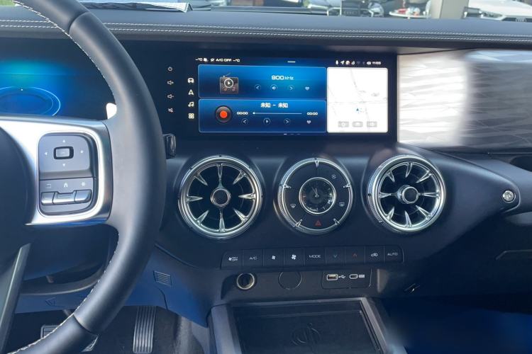 Used Tank 300 2023 City Edition 2.0T—Stylish as Ever