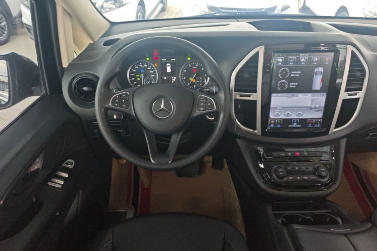 Used Mercedes-Benz Vito 2021 2.0T Elite Version 7 Seats Steering Wheel