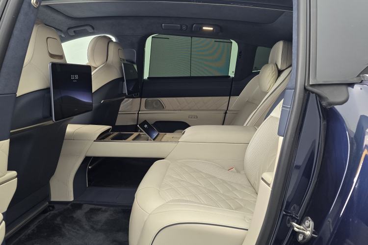 Used Nio ET9 2025 100kWh Signature Edition
