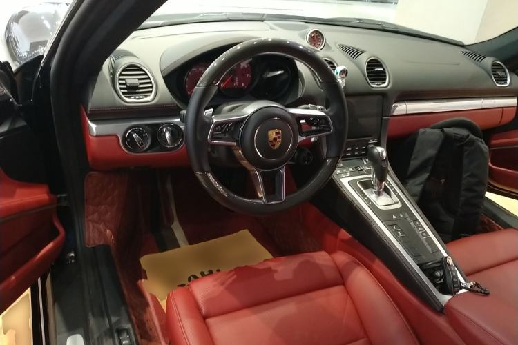 Used Porsche 718 2022 Cayman 2.0T Steering Wheel