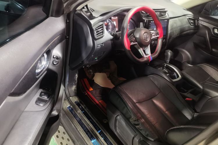 Used Nissan X-Trail 2017 2.0L CVT Comfort Edition 2WD Driver Seat