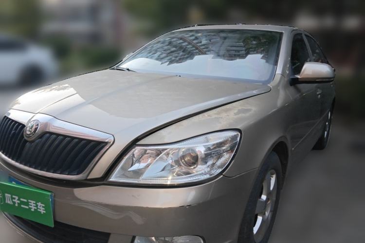Used Skoda Octavia 2013 1.6L Manual Eado Edition