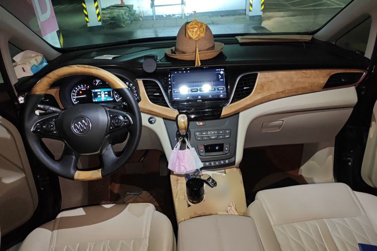 Used Buick GL8 2018 ES 28T Comfort Model China VI Standard
