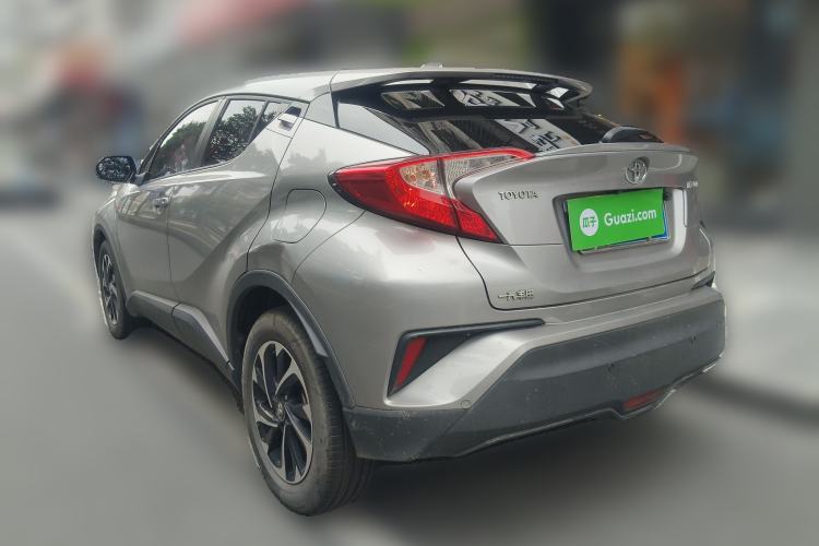 Used Toyota IZOA 2018 2.0L Yichi Version China VI Standard