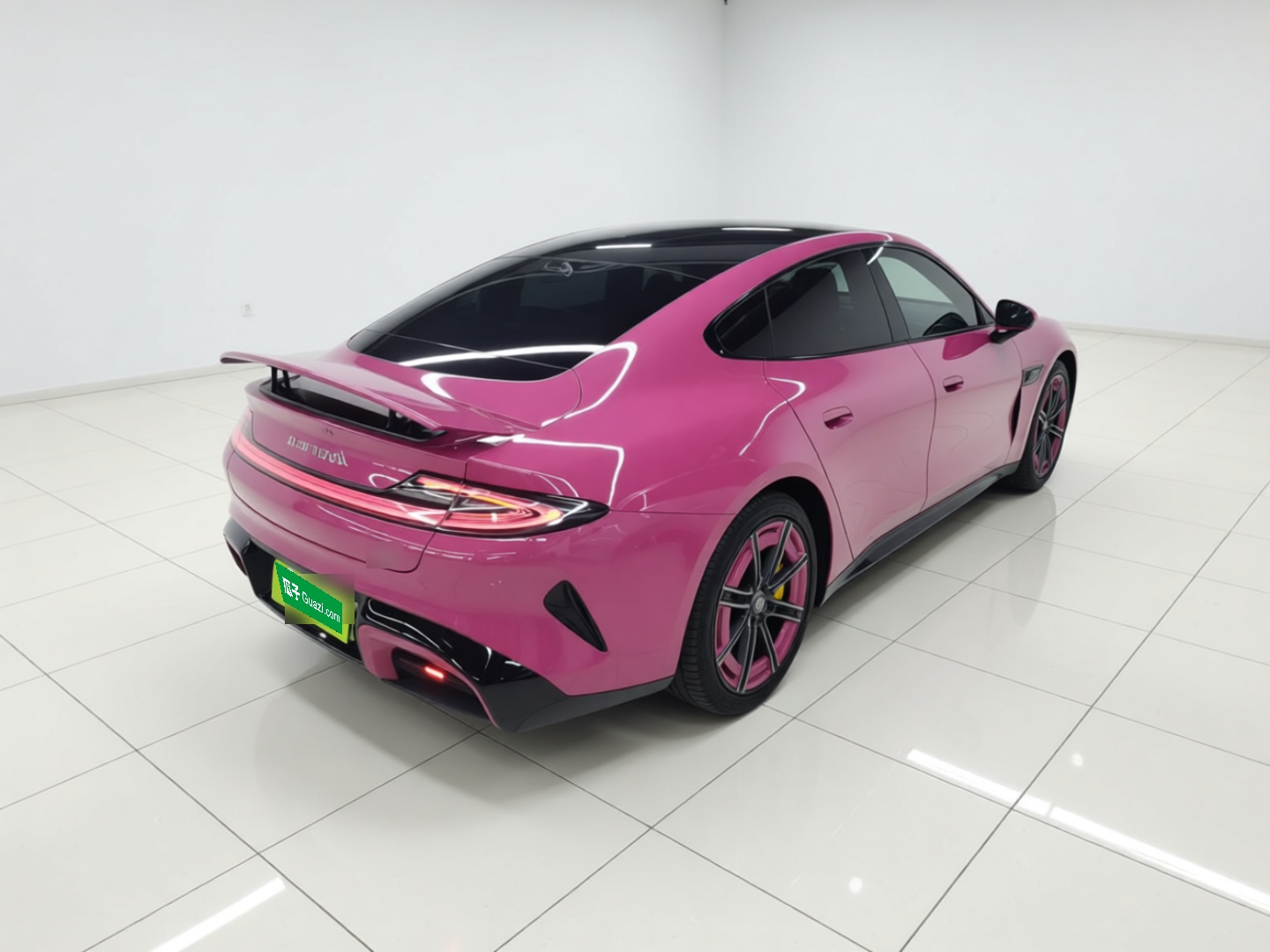 Xiaomi Auto SU7 2024 Rear-Drive Ultra-Long Range Advanced Pro-Level Intelligent Driving Version — снимка 6