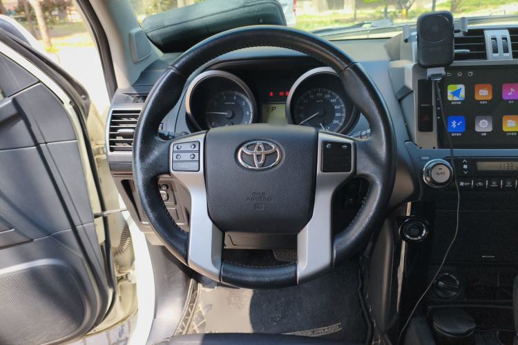Used Toyota Prado 2015 2.7L Automatic Standard Edition Steering Wheel
