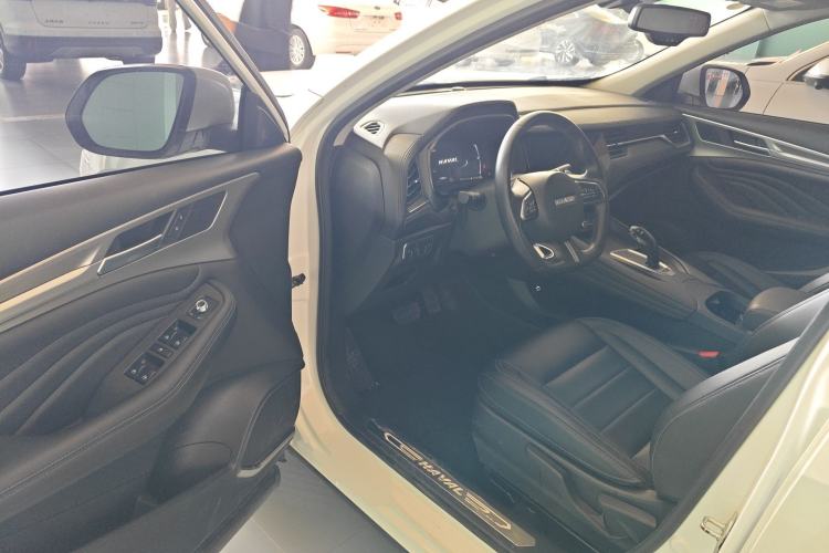 Used Haval F7 2019 1.5T Two-Wheel Drive i-Type China V Standard Driver Seat