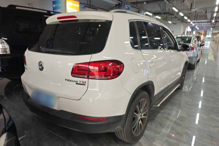 Used Volkswagen Tiguan L 2015 1.8TSI Automatic All-Wheel-Drive Luxury Model