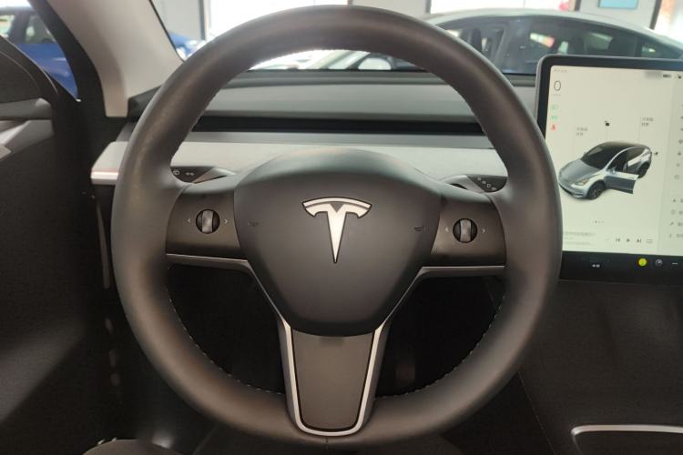 Used Tesla Model Y 2024 Rear-Wheel-Drive Version
