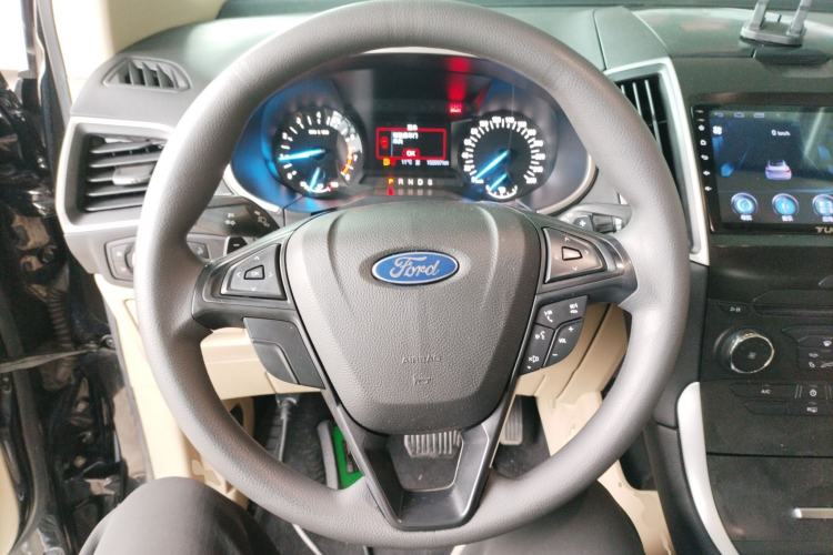 Used Ford Edge 2016 EcoBoost 245 Two-Wheel-Drive Titanium 5-Seater