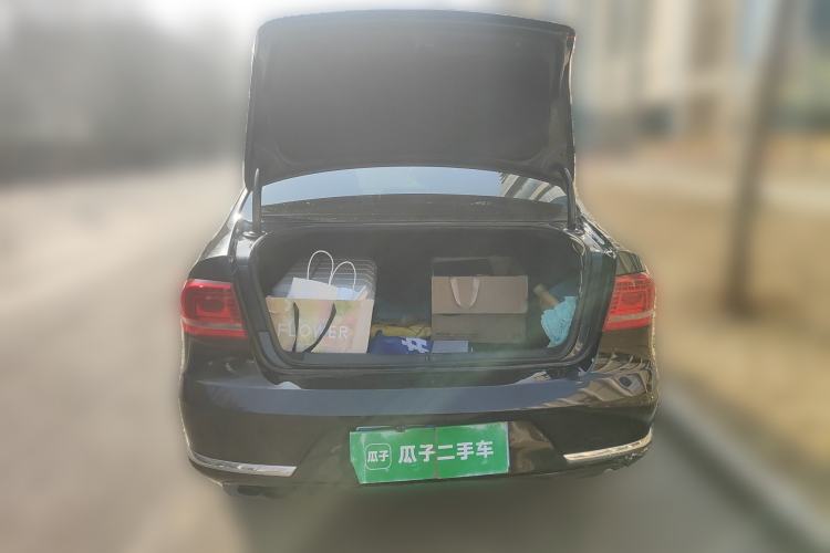 Used Volkswagen Magotan 2012 Revised 1.8TSI Luxury Version Trunk