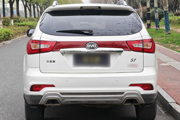 Used BYD S7 2015 2.0T Automatic Prestige Model