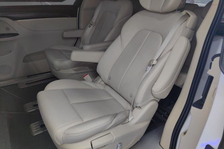 Used Buick GL8 2023 ES Lu Zun Deluxe Model