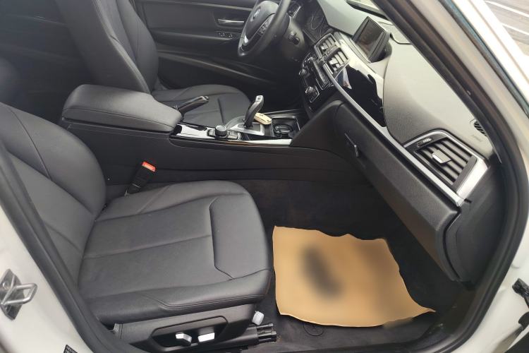 Used BMW 3 Series 2016 320Li Ambition Model