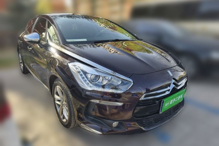 Used DS 5 2014 1.6T Luxury Edition THP160 Front Right 45 Deg