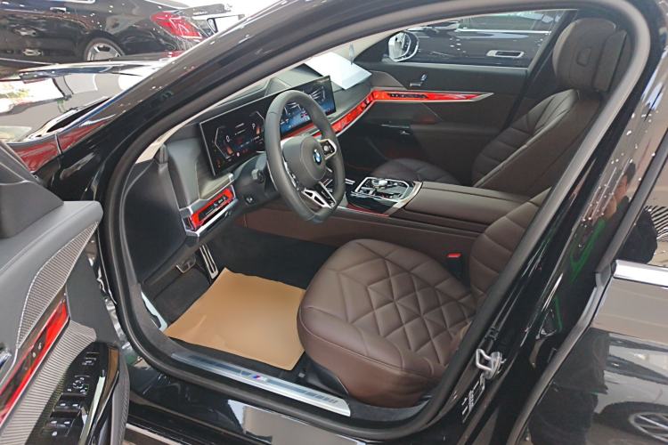 Used BMW 7 Series 2023 735Li M Sport Package