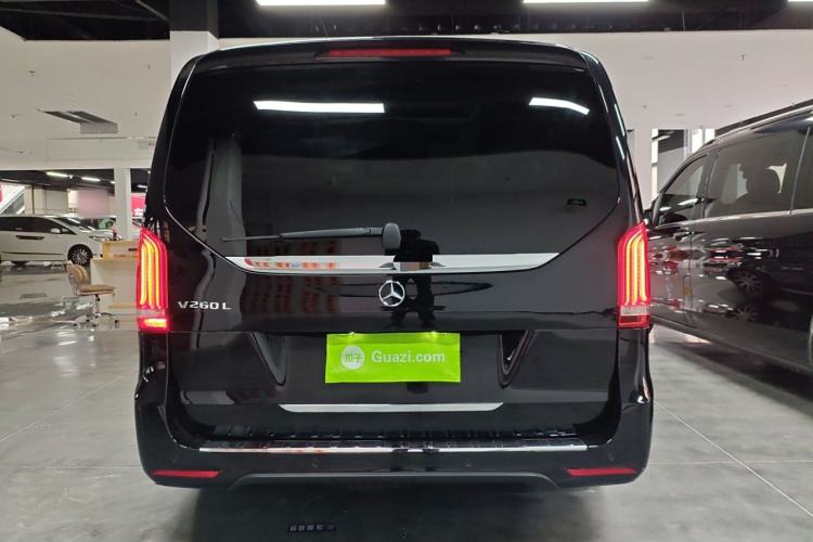 Used Mercedes-Benz V-Class 2022 V 260 L Long-wheelbase Luxury Edition