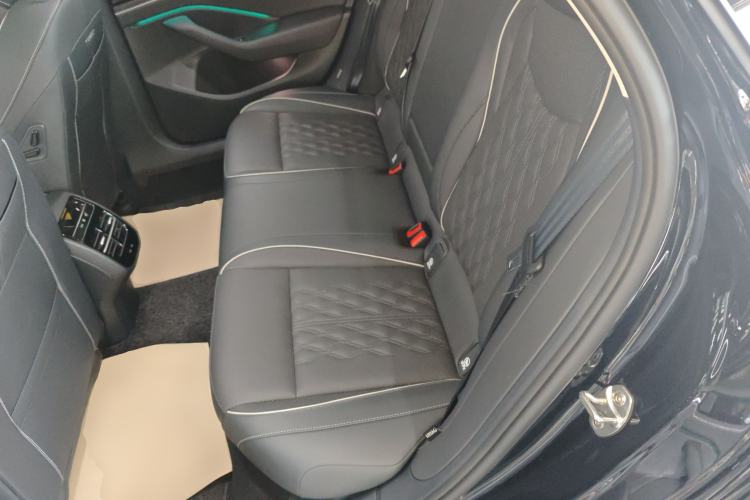 Used Volkswagen Magotan 2024 380TSI DSG Prestige Edition DaMai Package