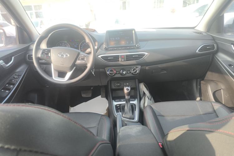 Used Hyundai Celesta 2017 1.6L Automatic Enjoyment Version GLS
