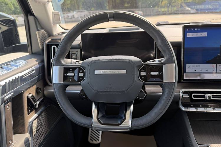 Used Brave warrior 917 2023 Range-Extended Base Model
