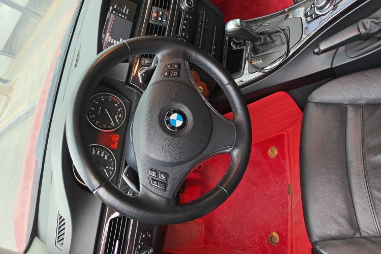 Used BMW 3 Series 2011 330i two-door coupe Steering Wheel