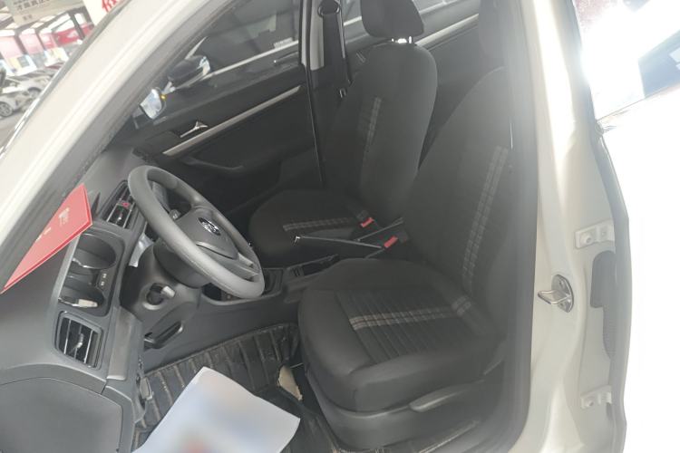 Used Volkswagen Lavida 2019 Lavida Start 1.5L Manual Fashion Edition China VI Standard