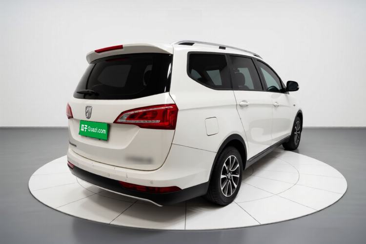 Used Baojun 730 2017 1.5T Manual Fashion Version 7 Seats China V Emission Standard Rear Right 45 Deg
