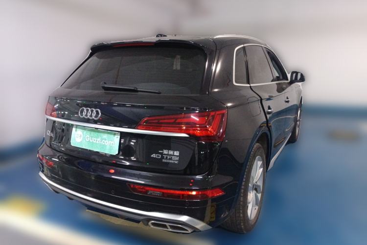 Used Audi Q5L 2022 40T Luxury Dynamic Model Rear Right 45 Deg