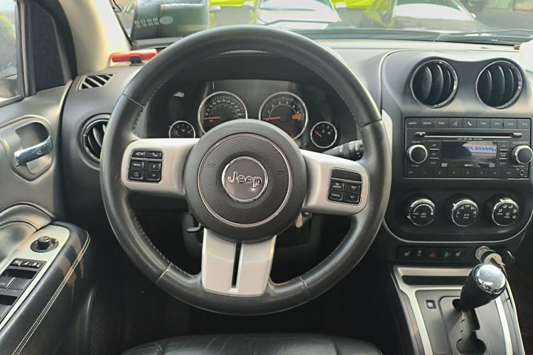 Used Jeep Compass 2014 2.4L four-wheel drive luxury version