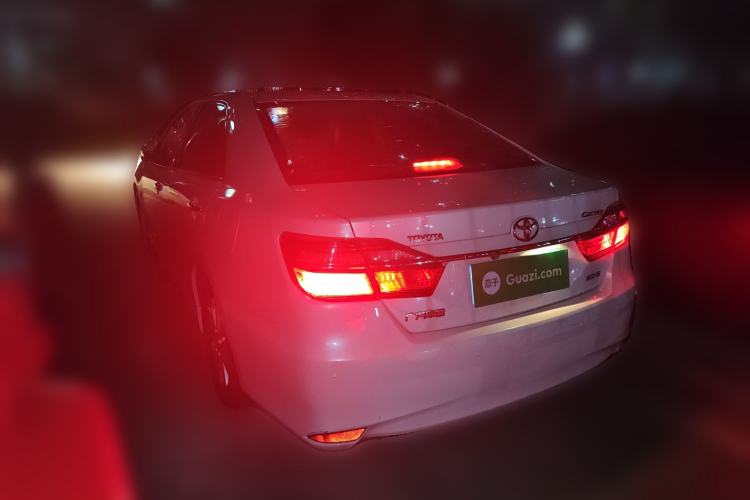 Used Toyota Camry 2016 2.0G 10th Anniversary Leading Edition
