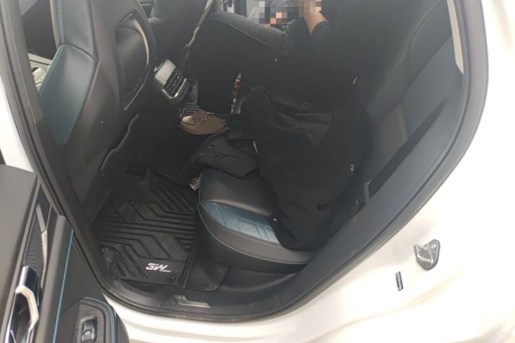 Used Lynk & Co 05 2020 2.0TD Two-Wheel Drive Shine Halo
