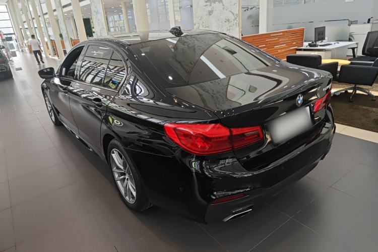 Used BMW 5 Series 2019 525Li M Sport Package Exterior 2
