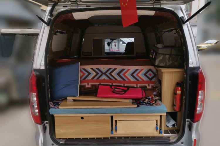 Used Wuling Hongguang V 2019 1.5L Jingqu Edition Sealed-Window Vehicle China VI LAR
