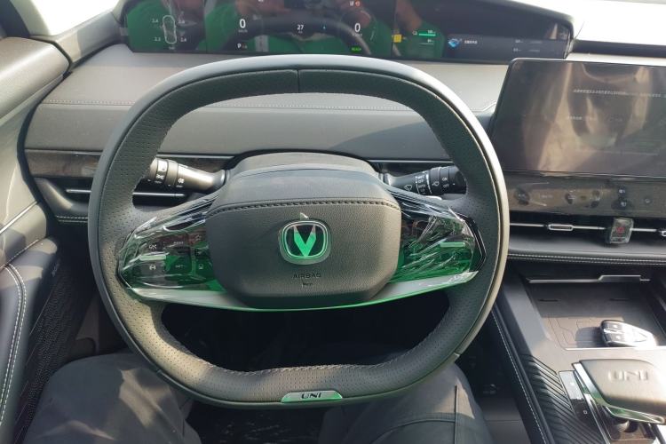 Used Changan UNI-K iDD 2024 Chuzhi iDD 1.5T 135km Smart & Fun Model