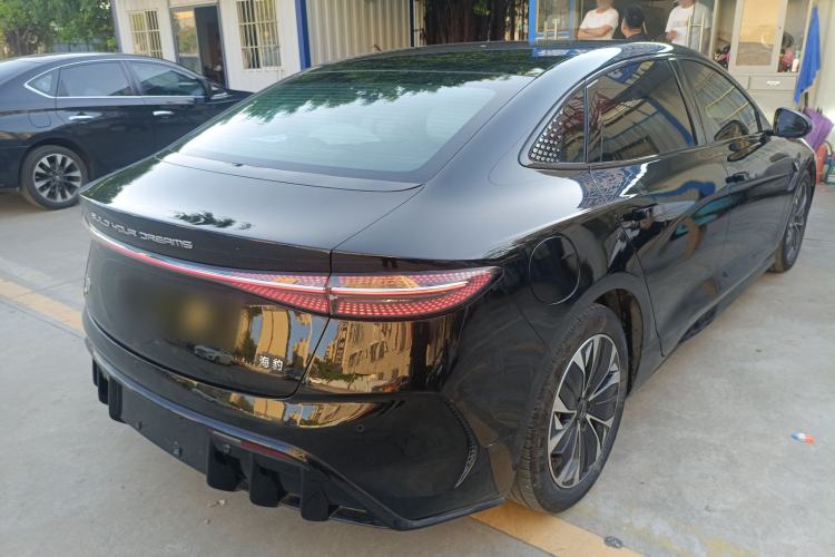 Used BYD Seal 2022 550 km Standard Range Rear-Wheel Drive Prestige Version