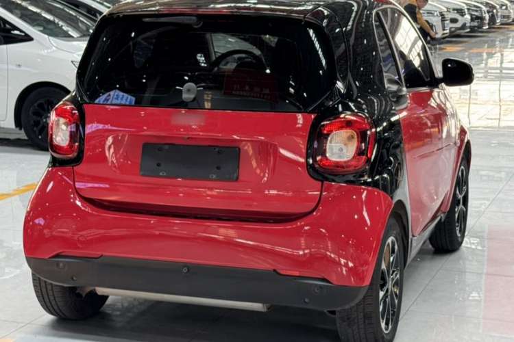 Used smart fortwo 2015 1.0L 52 kW Hardtop Passion Edition