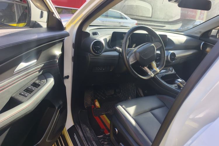 Used FORTHING T5 EVO 2021 1.5TD DCT Diamond Edition