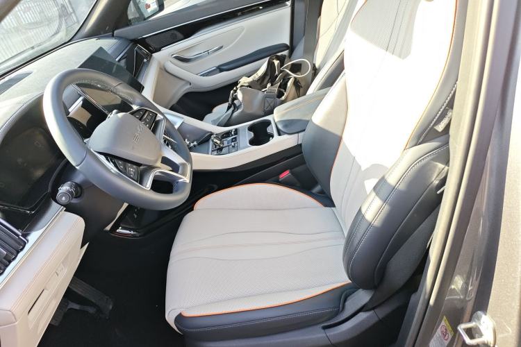 Used BYD Song PLUS New Energy 2023 Champion Edition DM-i 110KM Flagship PLUS Left Front Seat