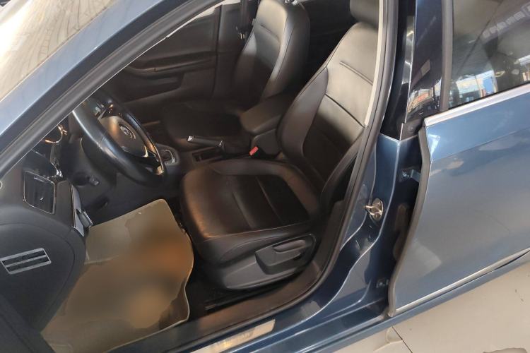 Used Volkswagen Sagitar 2015 1.6L Automatic Comfort Model