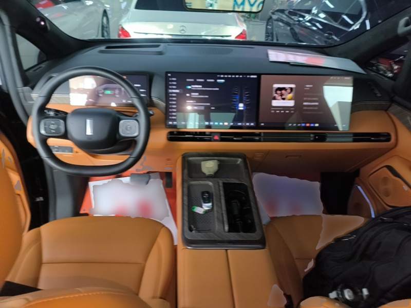 Used Wey Gaoshan 2025 Four-Wheel Drive Alpine 8 — 9