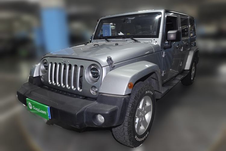 Used Jeep Wrangler 2014 3.0L Sahara Four-Door Edition