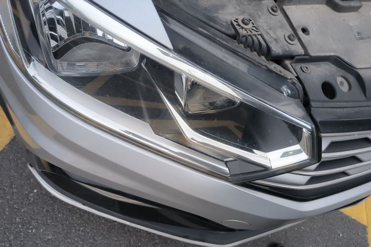 Used Volkswagen C-TREK 2017 230TSI DSG Comfort Version
