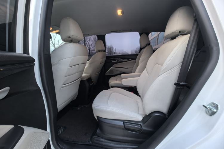 Used SAIC MAXUS Dajia 5 2022 430 km Elite Version 7-Seater