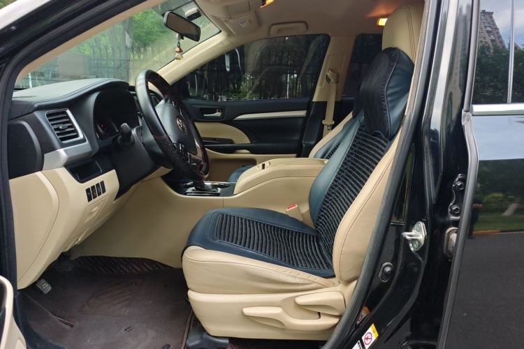 Used Toyota Highlander 2018 2.0T Two-Wheel Drive Elite Edition 5 Seats Emission Standard China V
