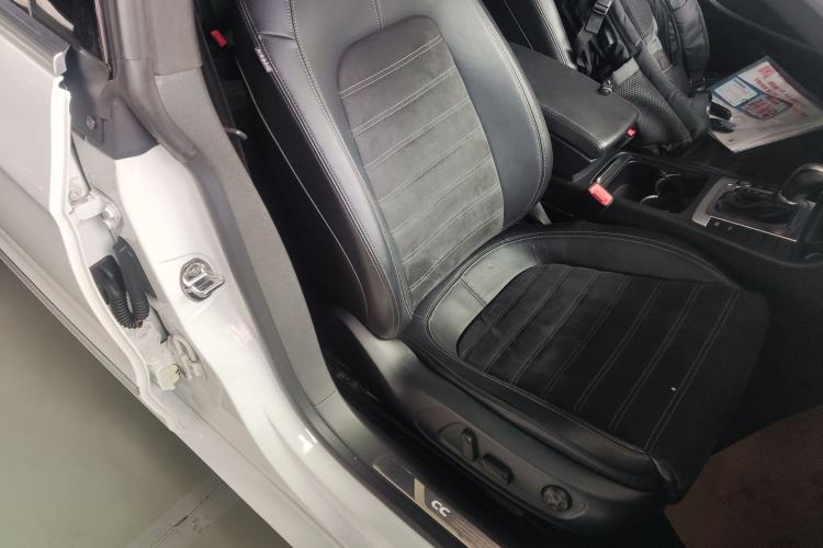 Used Volkswagen FAW-Volkswagen CC 2016 2.0 TSI Luxury Model Right Front Seat