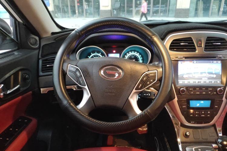 Used GAC Trumpchi GS5 2014 2.0L Automatic Two-Wheel Drive Deluxe Edition Steering Wheel