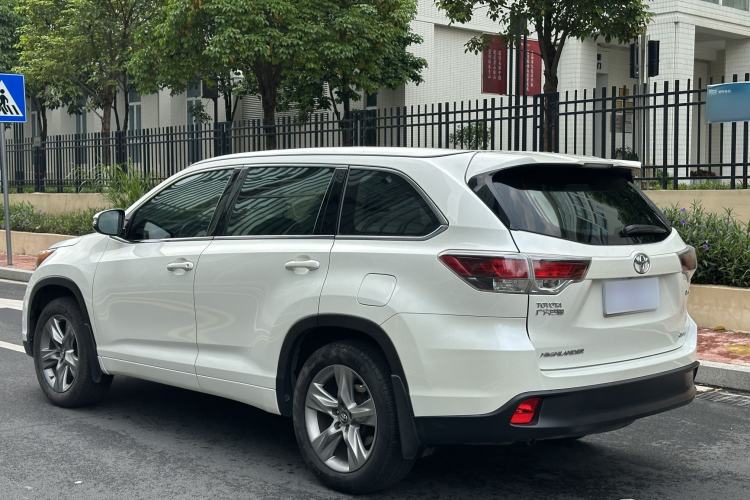 Used Toyota Highlander 2015 2.0T Two-Wheel Drive Luxury Edition 7 Seats
